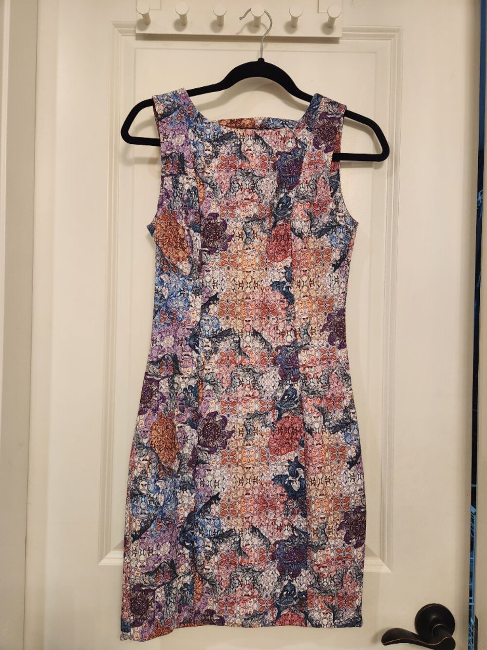 H&M gorgeous multicoloured sheath dress